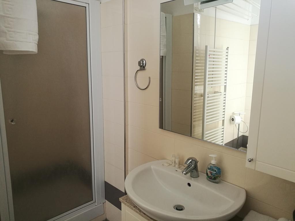 Residenza Piazza Dei Martiri 8 Apartment Болоня Екстериор снимка